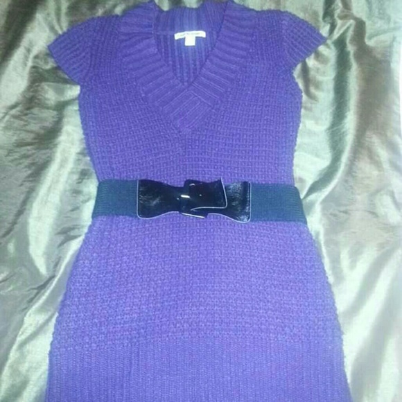 Sweater dress with belt