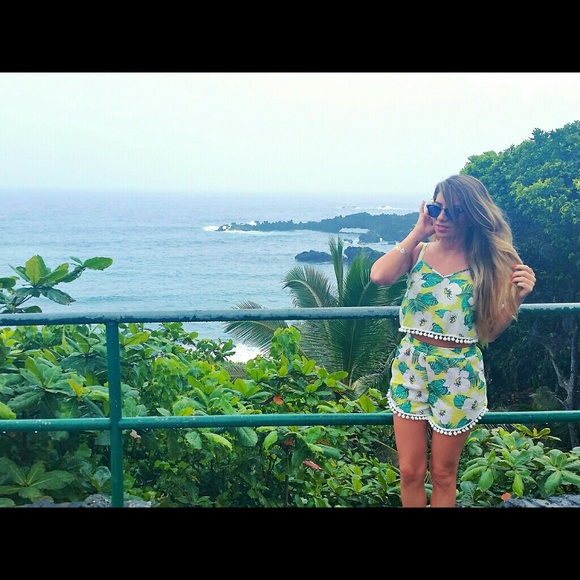 SOLD Missguided tropical palm shorts and top set