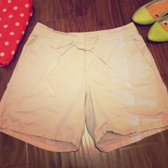 Light old navy shorts