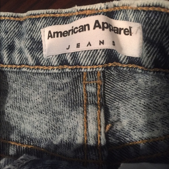 American Apparel High-waisted Shorts - Picture 2 of 3