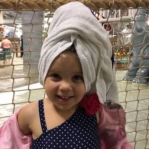 Meet your Posher, Adrienne