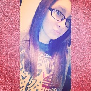 Meet your Posher, Elexus