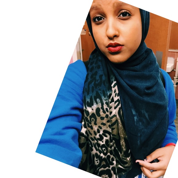 Meet your Posher, Heyam - Picture 1 of 1