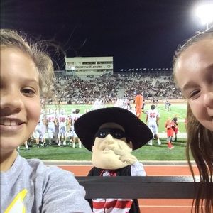 Meet your Posher, Kelly