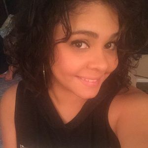 Meet your Posher, Liz