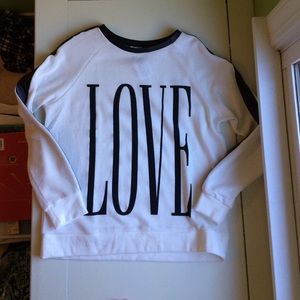 Long sleeve "LOVE" top
