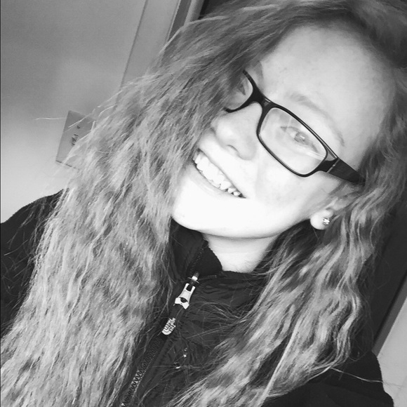 Meet your Posher, Rylie - Picture 1 of 1