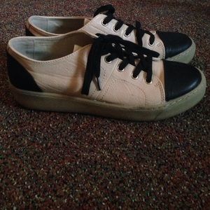 Black and Cream Trendy Aldo Shoes