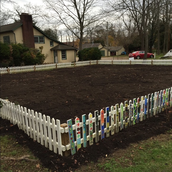 Community garden - Picture 2 of 2