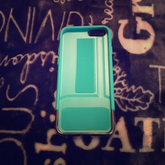 Phone case - Picture 1 of 2