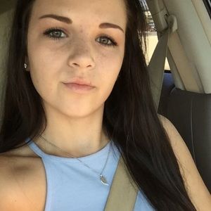 Meet your Posher, Brianna