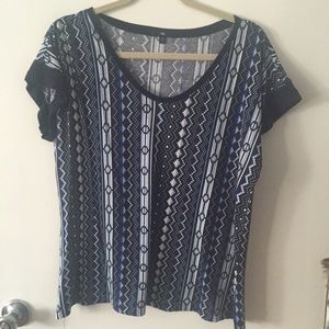 Blue & white print top💙