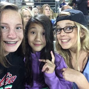 Meet your Posher, Madeline