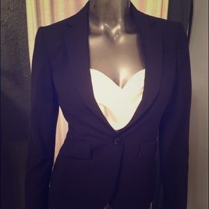 Black tailored blazer