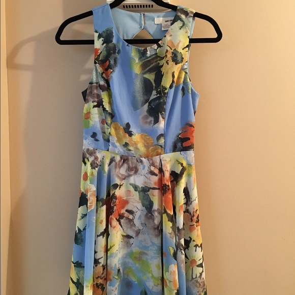Floral casual dress.