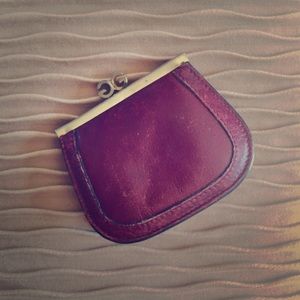 GUCCI Vintage kiss lock coin purse wallet GG logo