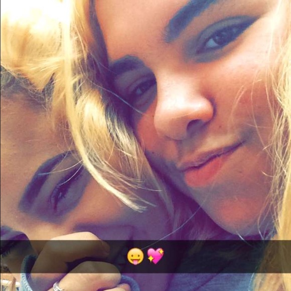 Meet your Posher, Daniela - Picture 1 of 1