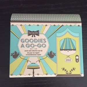 Benefit Makeup "Goodies A Go-Go"
