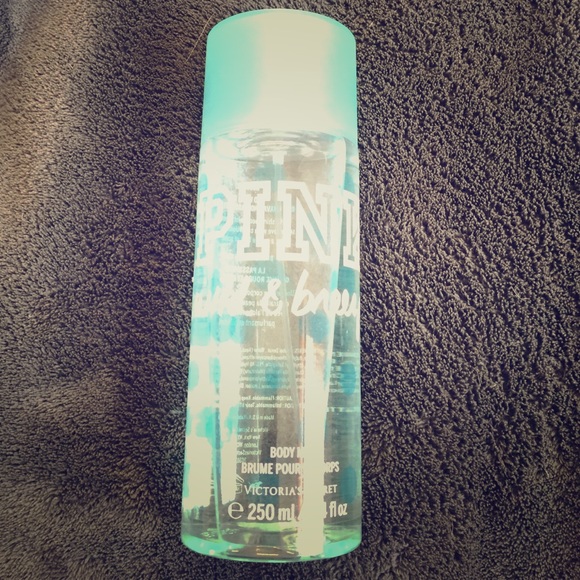 PINK WILD AND BREEZY BODY MIST