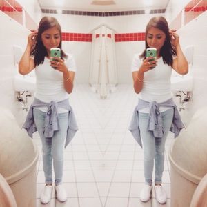 Meet your Posher, Daniela