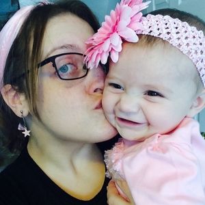 Meet your Posher, Alexandra