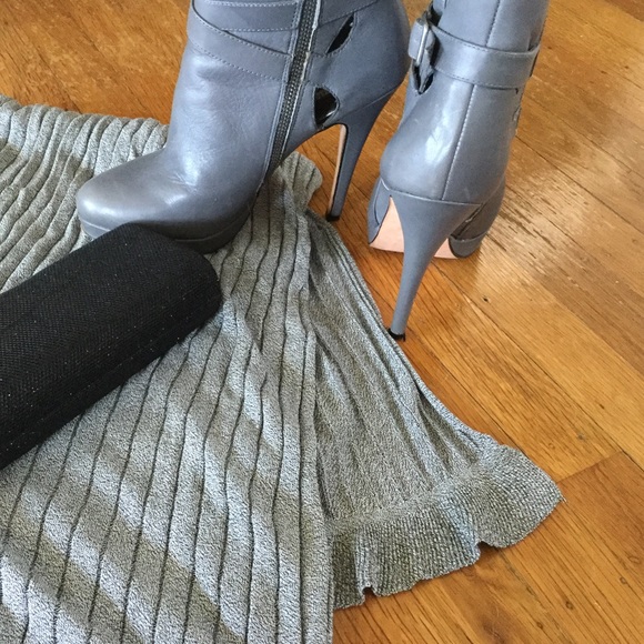 Charles David 4" platform ankle boots