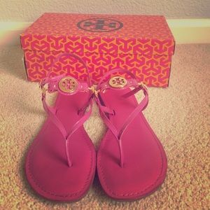 Tory burch hot pink sandals