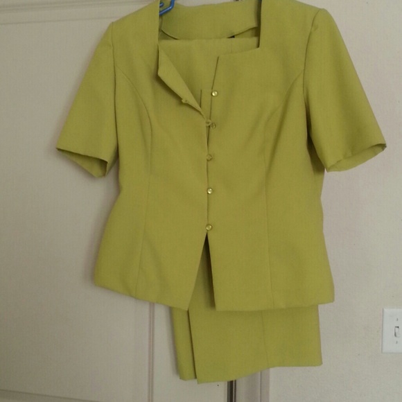 Suite (Accepting Offers)