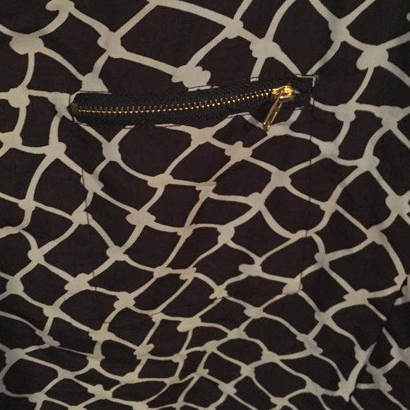 High\Low Blouse - Picture 2 of 4