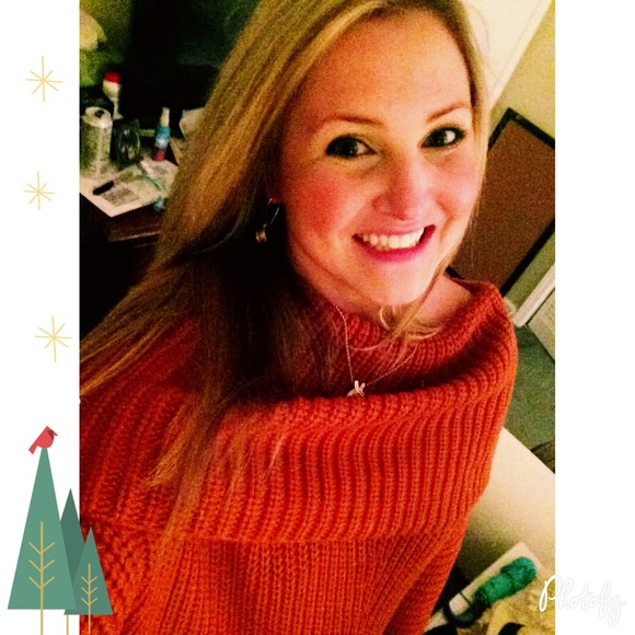 Meet your Posher, Jennifer - Picture 2 of 2