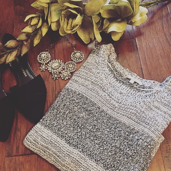Black & White Sweater || Under Skies