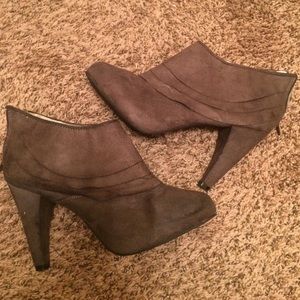 Target boots with a heel