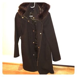 Coat with detachable fur hood and belt