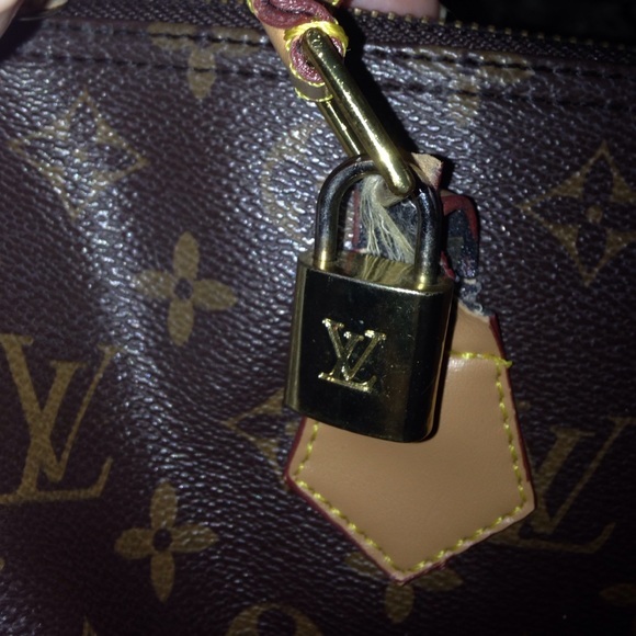 Brown Bag- leather inside - - Picture 3 of 3