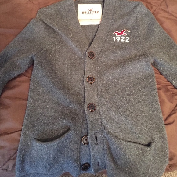 Hollister Cardigan