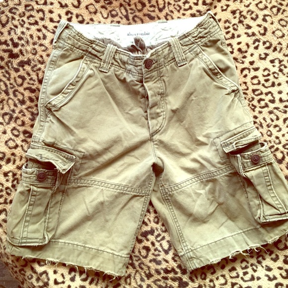 Abercrombie Kids cargo shorts! Perfect condition.