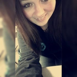Meet your Posher, Brooke