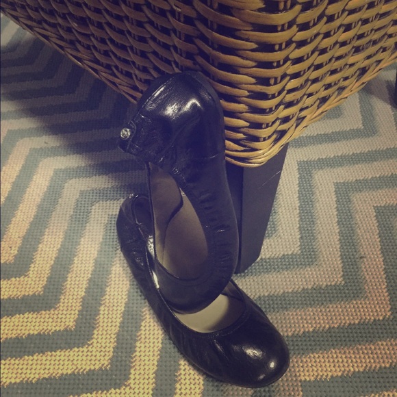 Black flats