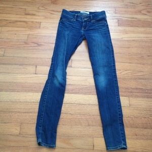 Dark blue Abercrombie & Fitch skinny jeans