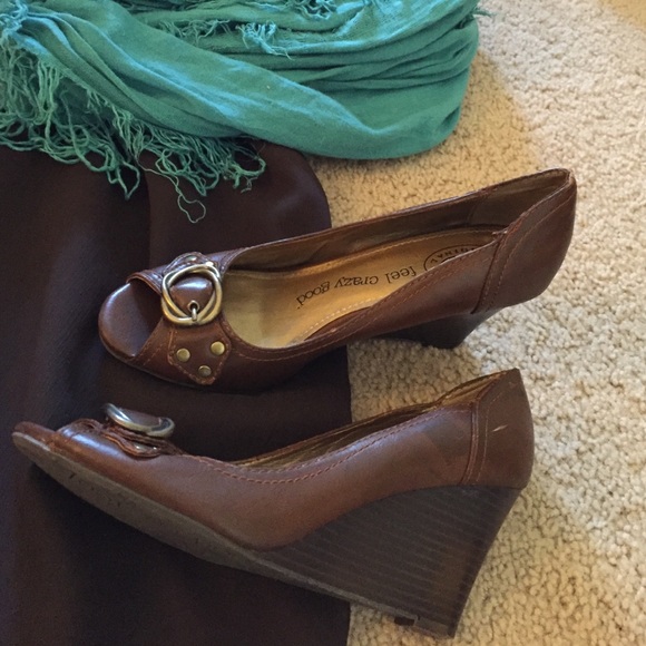 Dr. Scholl's brown wedges