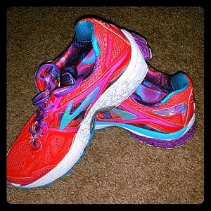 Brooks Ravenna 5 running shoes