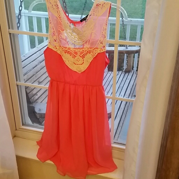 Love Love Dresses & Skirts - CORAL 🦋 DRESS