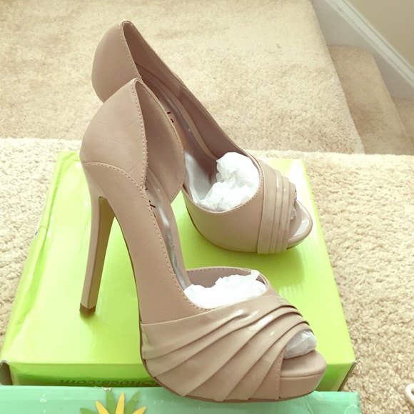 Peep Toe Pumps