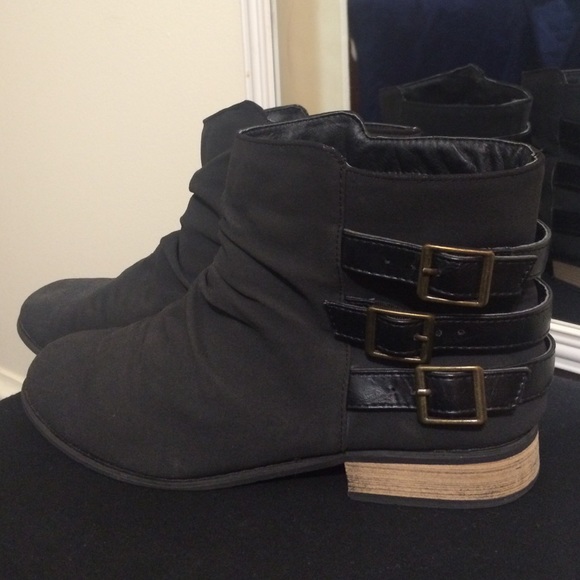 Black Friday! Women's Black Ankle Boots w/ Buckles