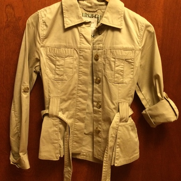 Jacket - Picture 4 of 4