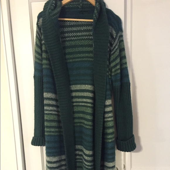 Sweater - Picture 3 of 4