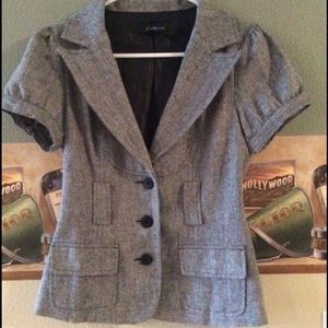 🔹Short sleeve blazer