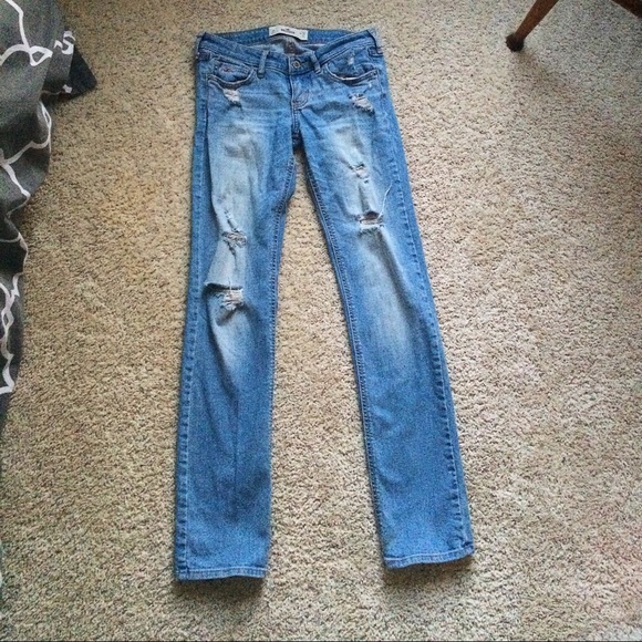 Hollister light wash distressed skinny jeans.