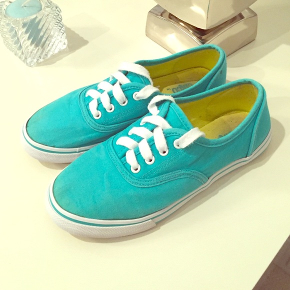 Turquoise shoes