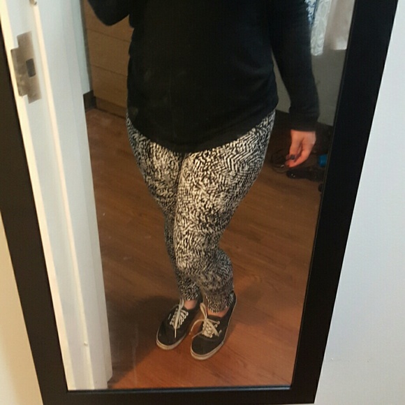 Patterned leggings